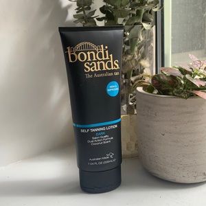 Bondi Sands Self Tanning Lotion in Dark